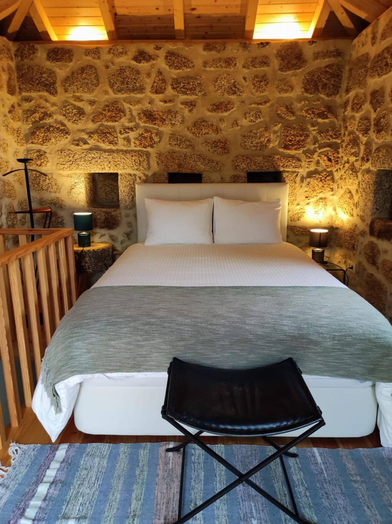 Bed and Breakfast Quinta De Sao Pedro De Vir-A-Corca Em Monsanto Exterior foto